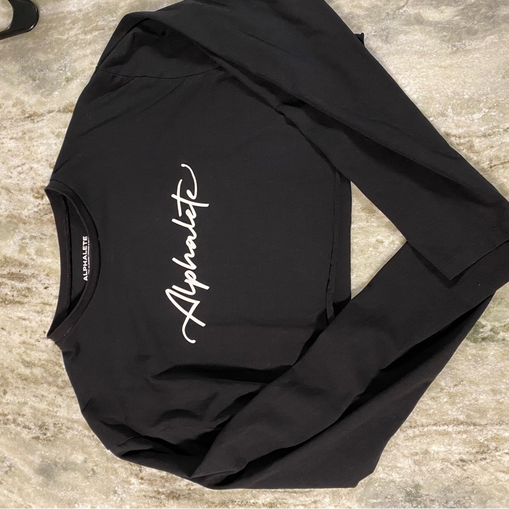 Alphalete Long Sleeve Crop Top
